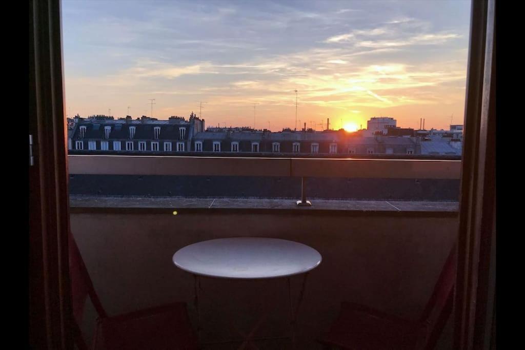 Le Charme De Montmartre A Ciel Ouvert Parigi Esterno foto