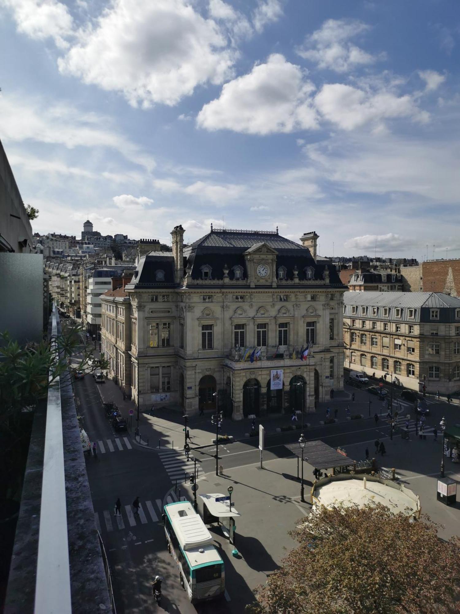 Le Charme De Montmartre A Ciel Ouvert Parigi Esterno foto